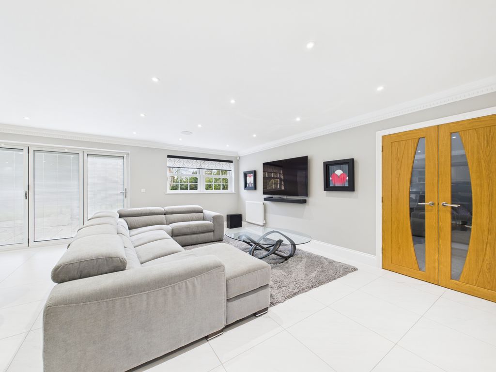 Additional image 7 of 5 bed detached house to rentSkylark Meadows, Whiteley PO15