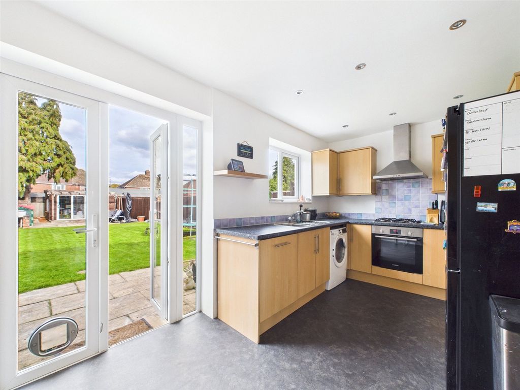 Property photo 3 of 15 Picture No. 12