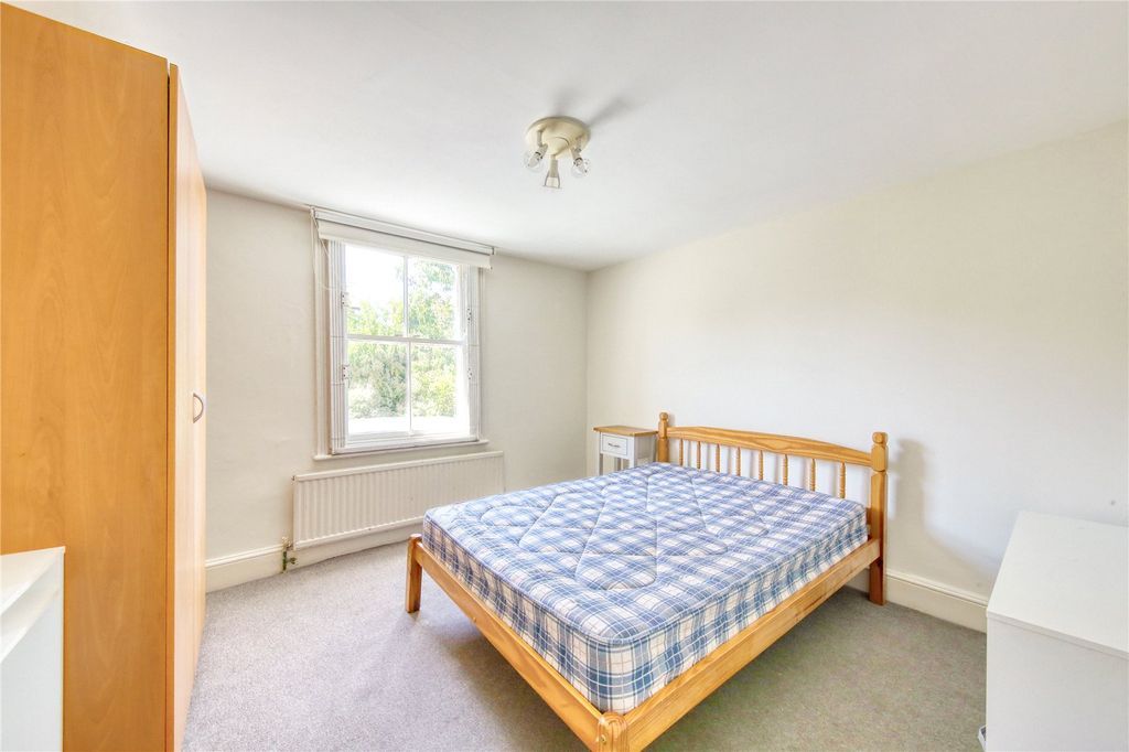 Property photo 3 of 7 Picture No. 10