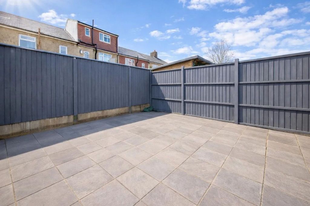 Property photo 2 of 2