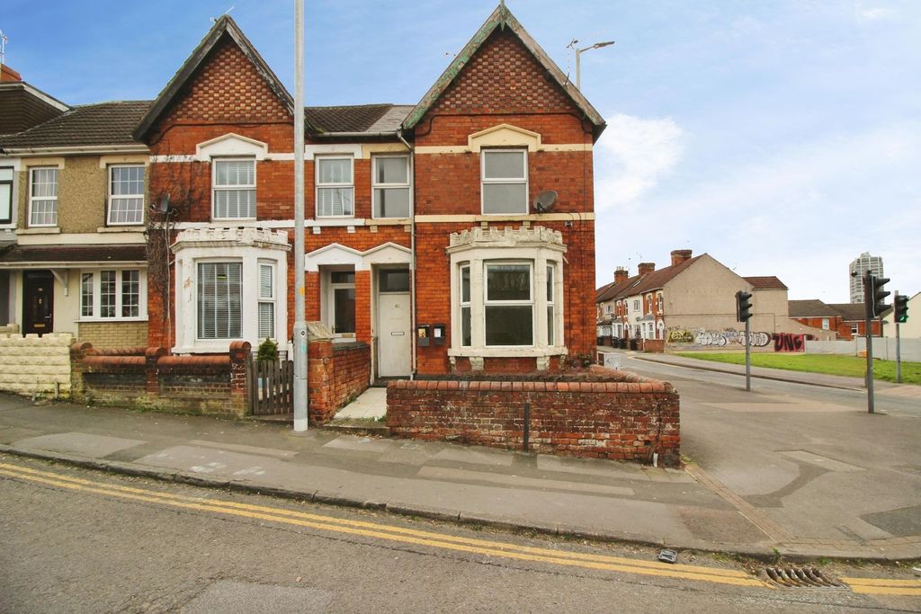 Property photo 1 of 13