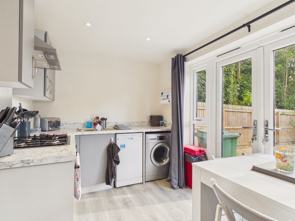 Property photo 3 of 18 5274995