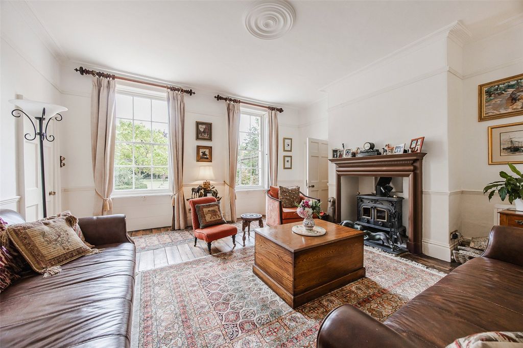 Property photo 2 of 28 Picture No. 43