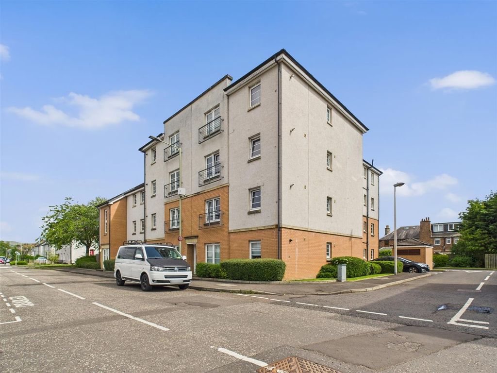 Property photo 1 of 14 Cam01486G0-Pr0751-Still015.Jpg