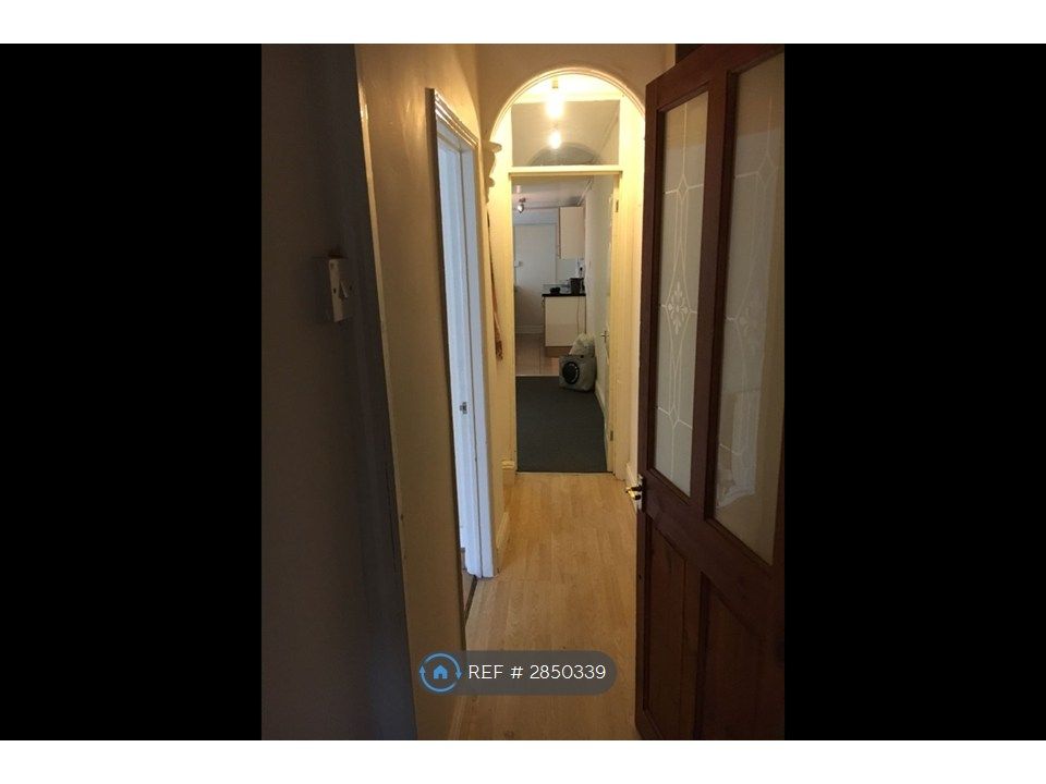 Property photo 3 of 6 Hallway