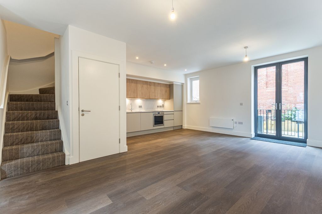 Property photo 3 of 15 Living/Kitchen/Dining