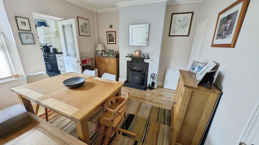 Property photo 3 of 25 Pbox-Img.Jpg