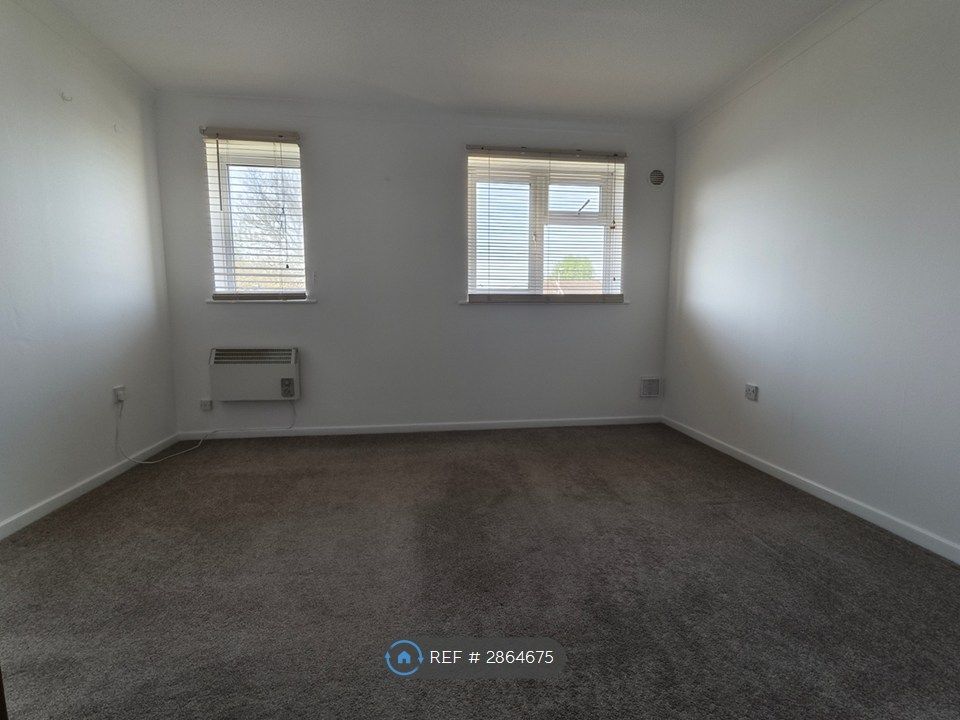 Property photo 3 of 5 Bedroom