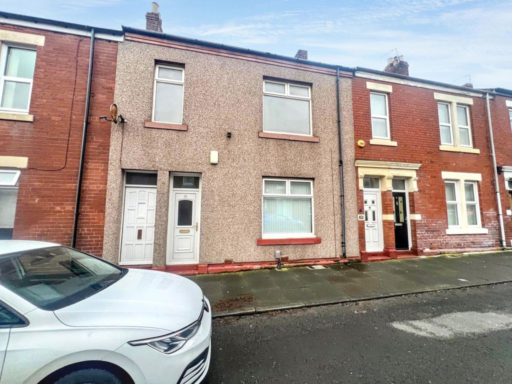 Property photo 1 of 8