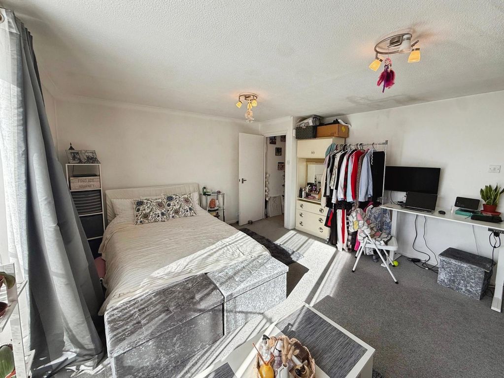 Property photo 2 of 9 Pbox-Img.Jpg
