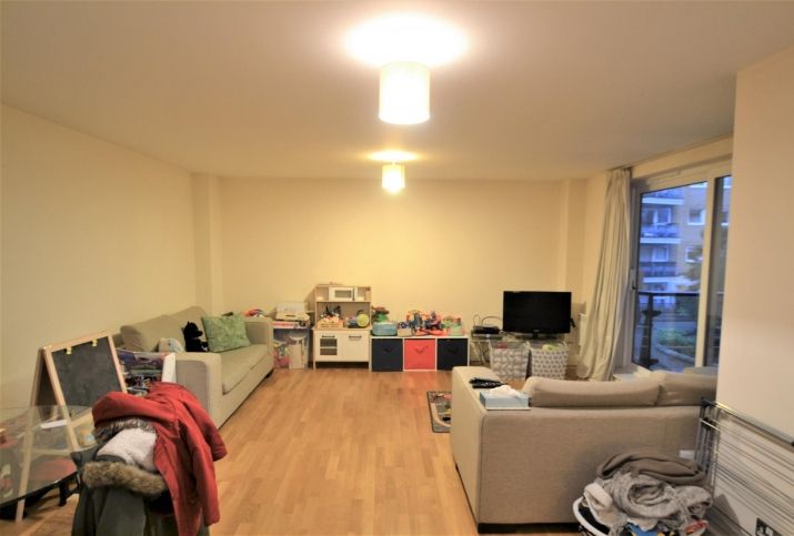 Property photo 2 of 9