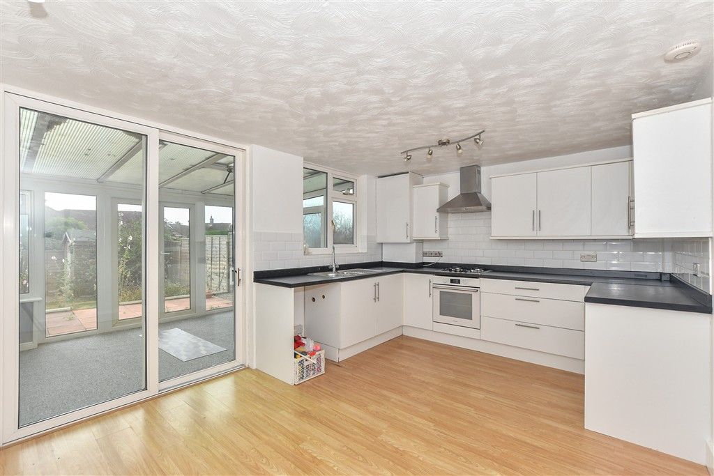 Property photo 2 of 18 Kitchen/Diner