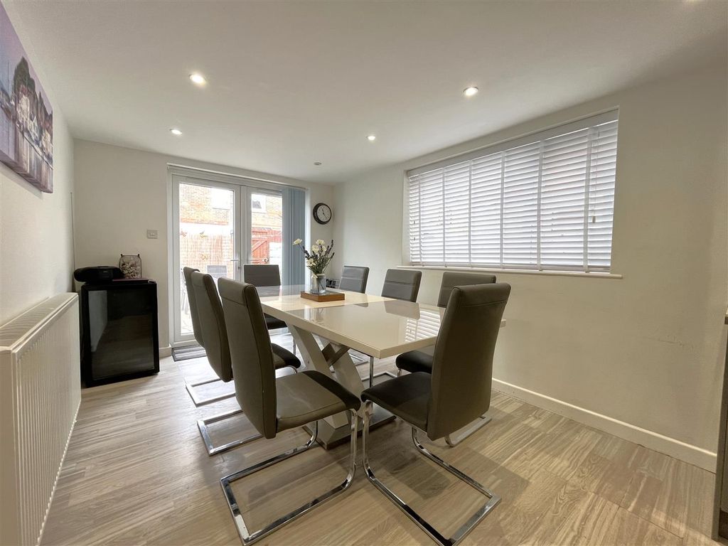 Property photo 3 of 14 Img_6696.Jpg