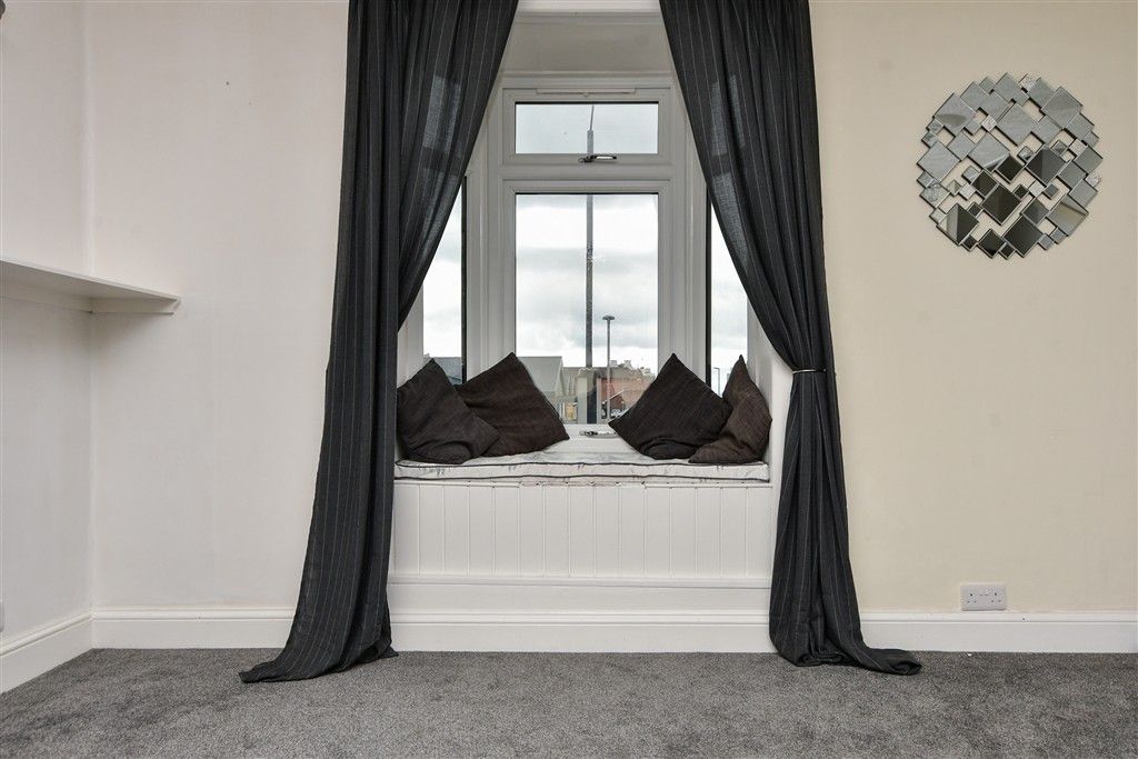 Property photo 3 of 10 Internal Feature