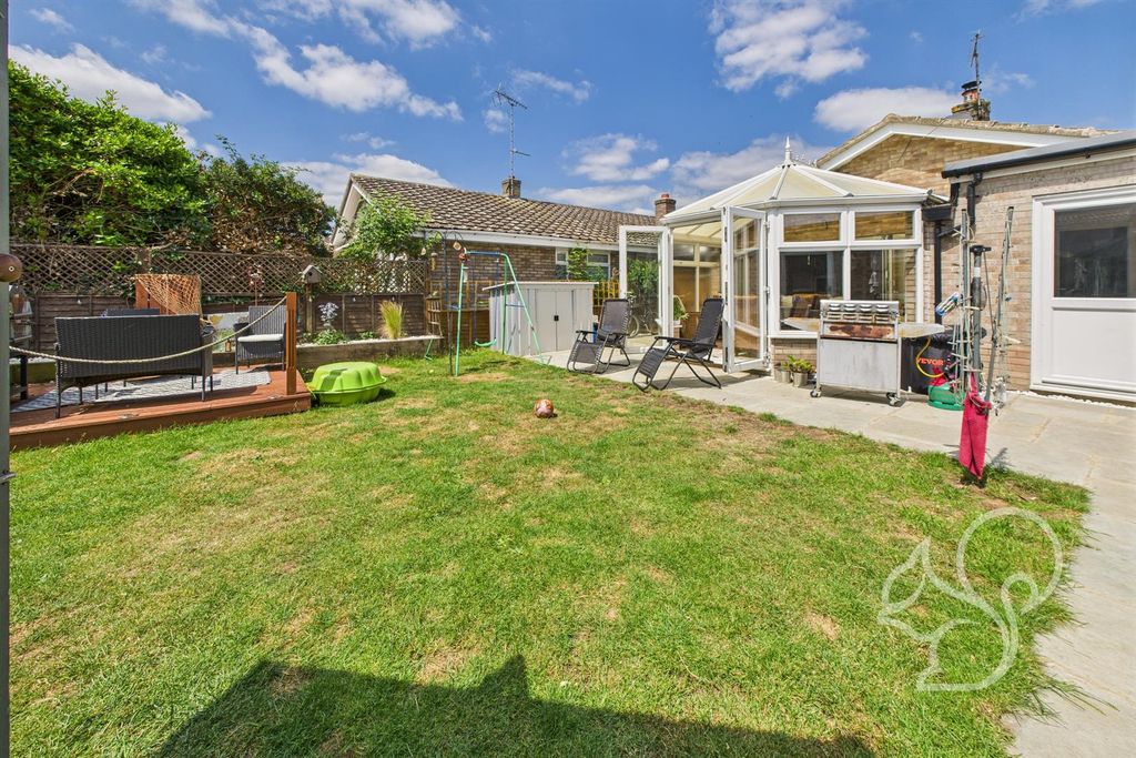 Property photo 2 of 30