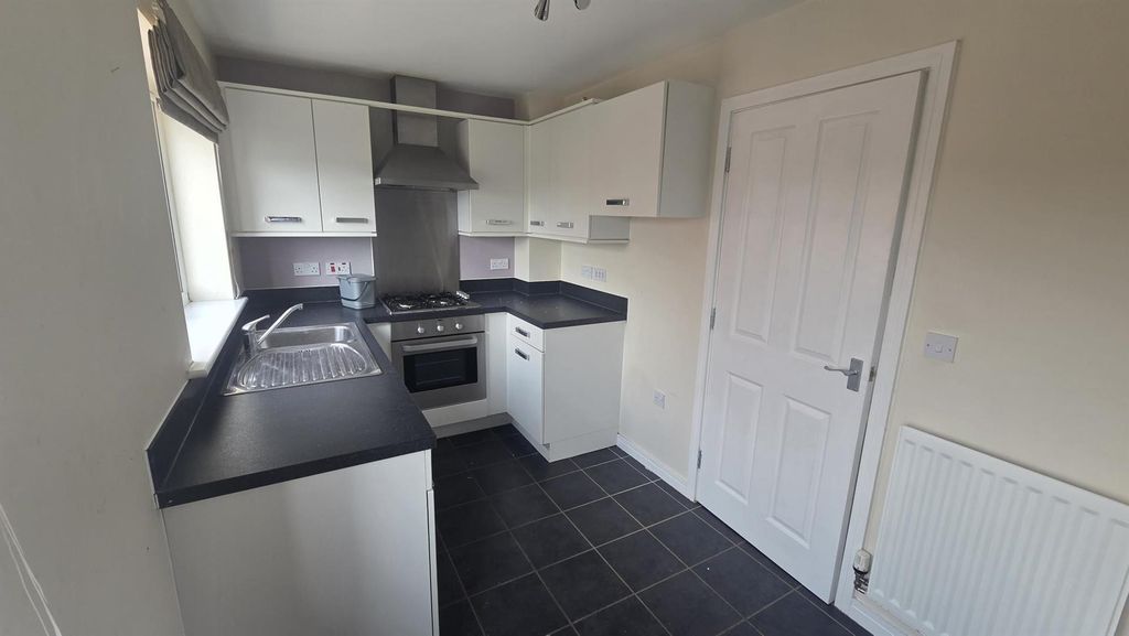 Property photo 2 of 18 81626.Jpg