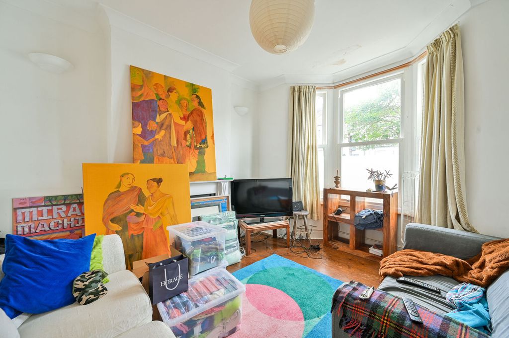 Property photo 3 of 10