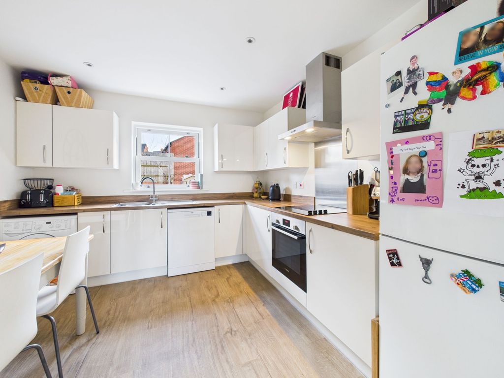 Property photo 3 of 26