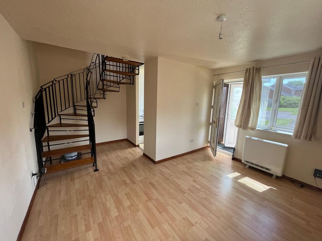 Property photo 3 of 7
