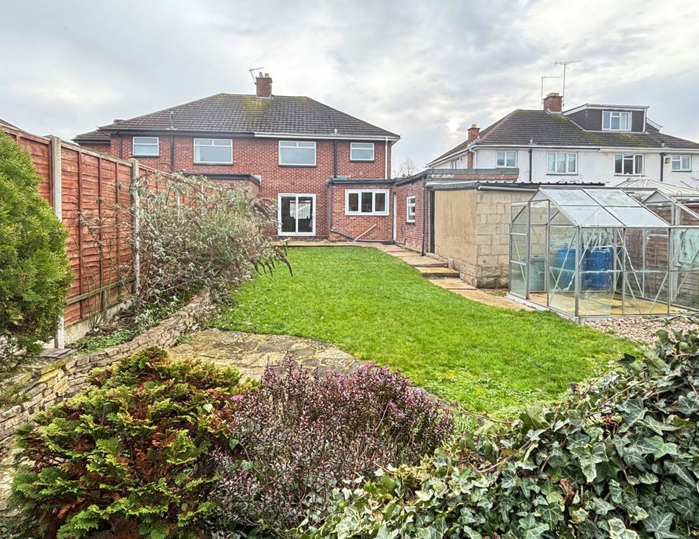 Property photo 3 of 14 Photo 12