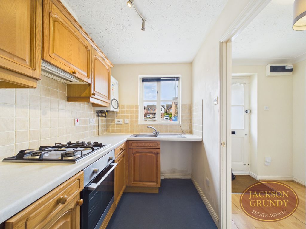 Property photo 3 of 13 Aster Close