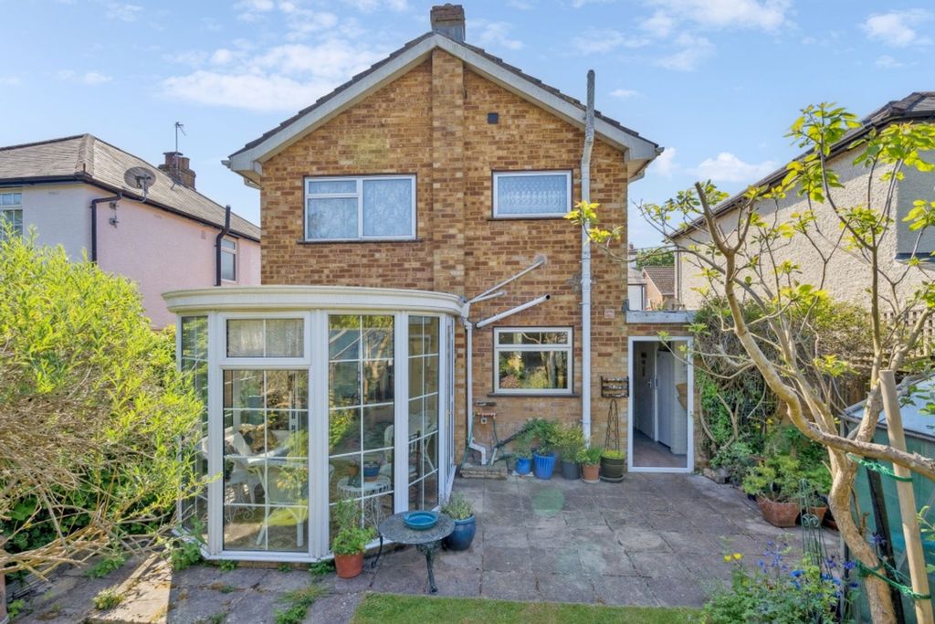 Property photo 1 of 27 Photo 25