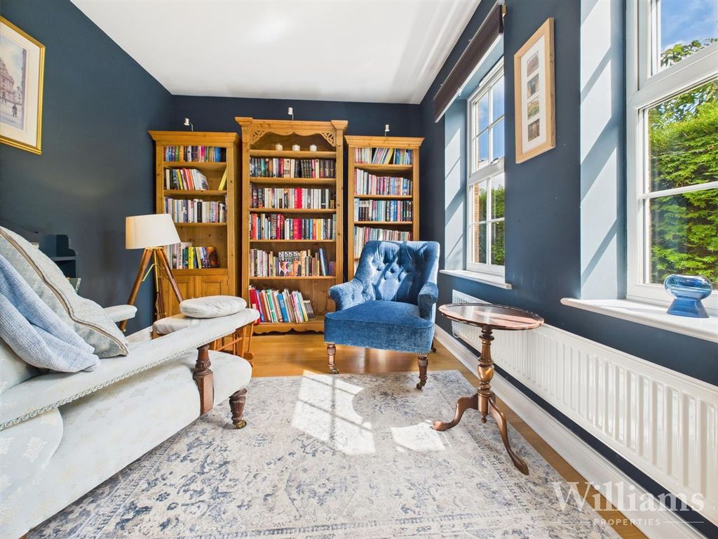 Property photo 3 of 31 Cam04950G0-Pr0108-Still008 - Copy - Copy - Copy.Jpg