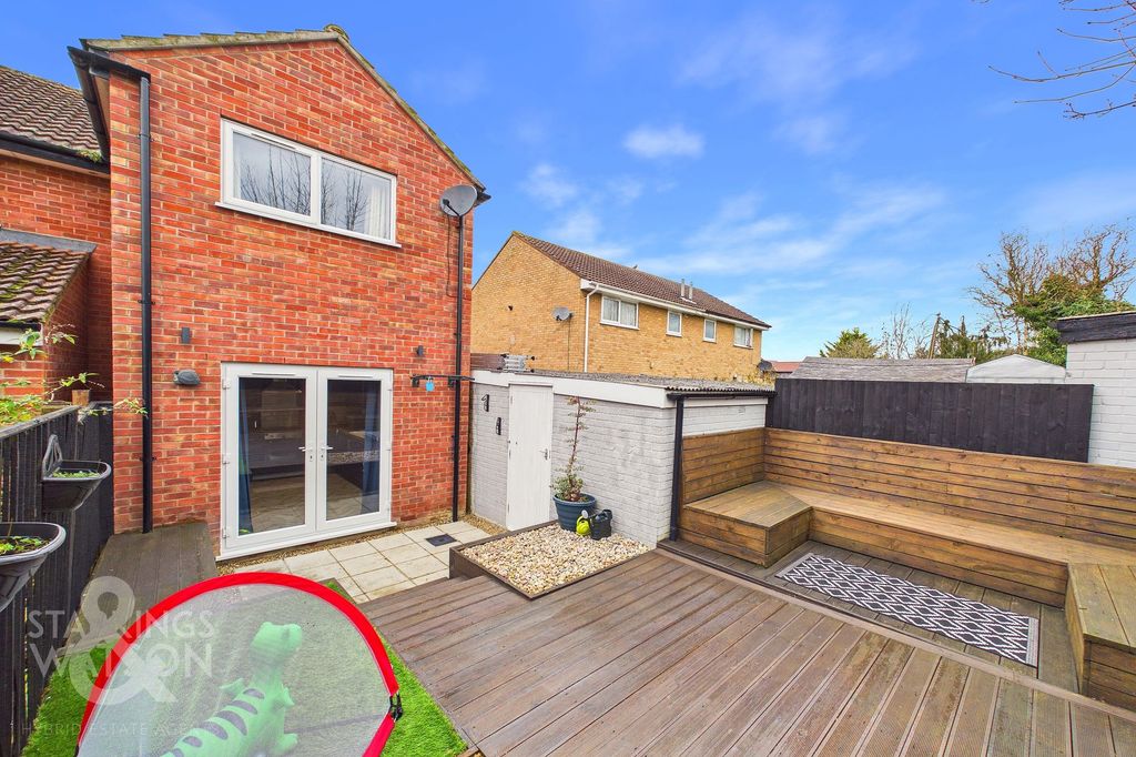 Property photo 3 of 21