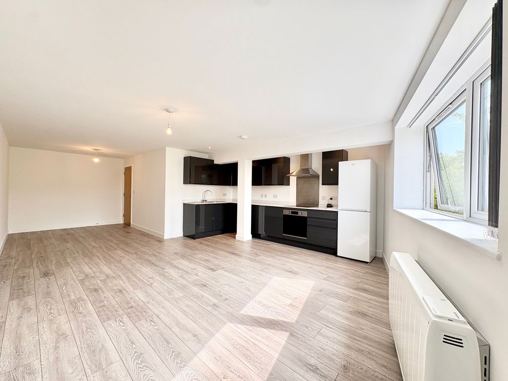 Property photo 1 of 6 Open Plan Living