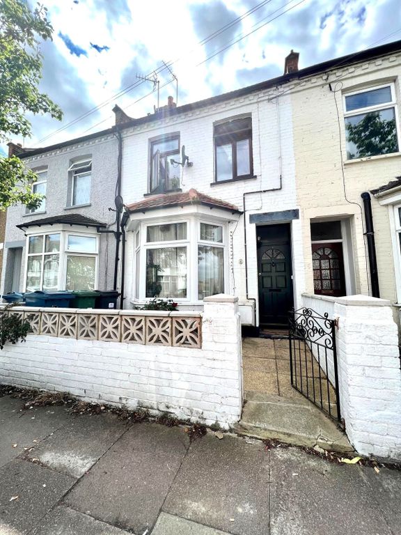 Property photo 1 of 5 Frognal Avenue, Harrow, Middlesex Ha1