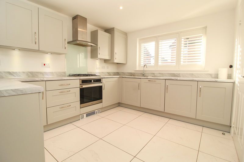 Property photo 2 of 16 Kitchen