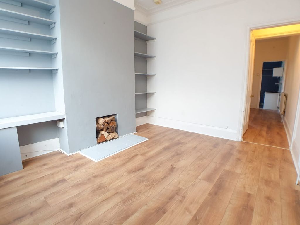 Property photo 2 of 10 Image