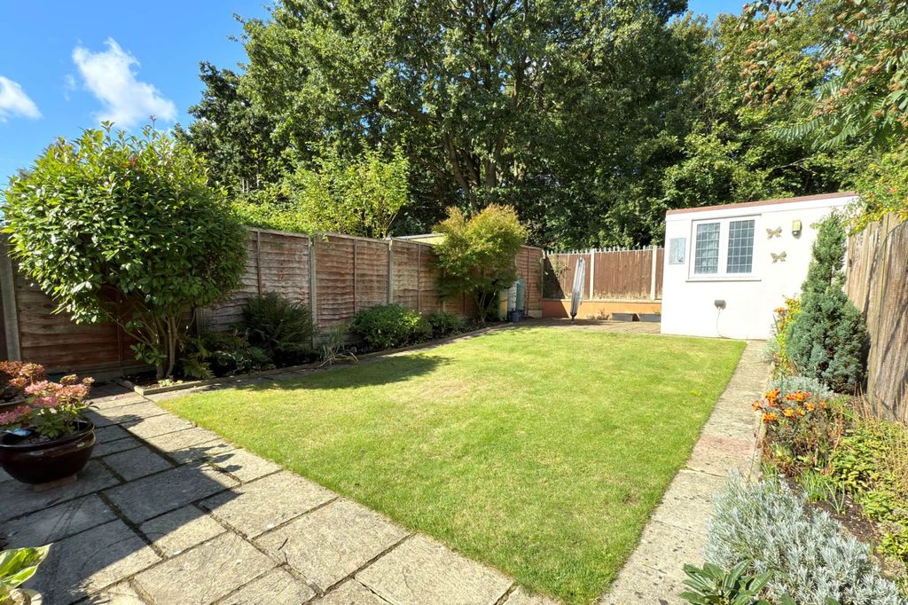 Property photo 3 of 20