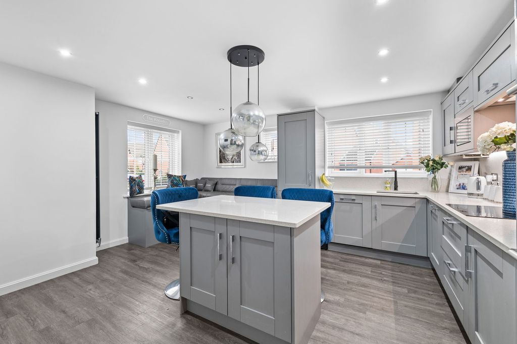 Property photo 3 of 29