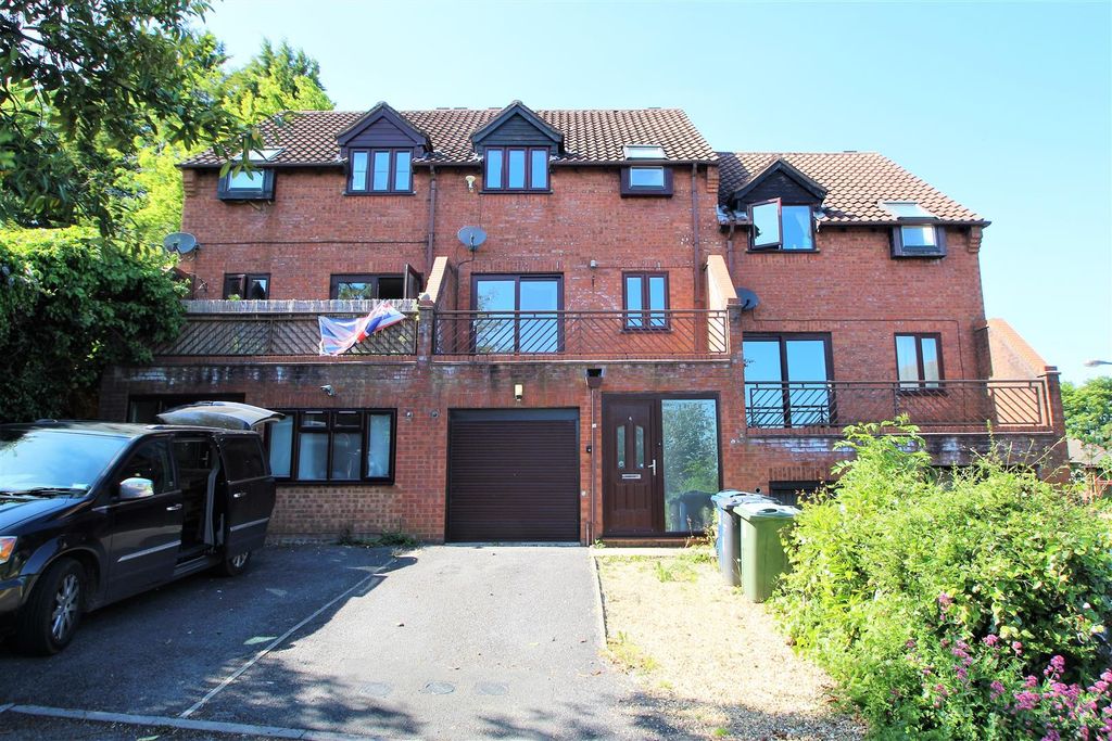 Property photo 1 of 16 Img_6672.Jpg