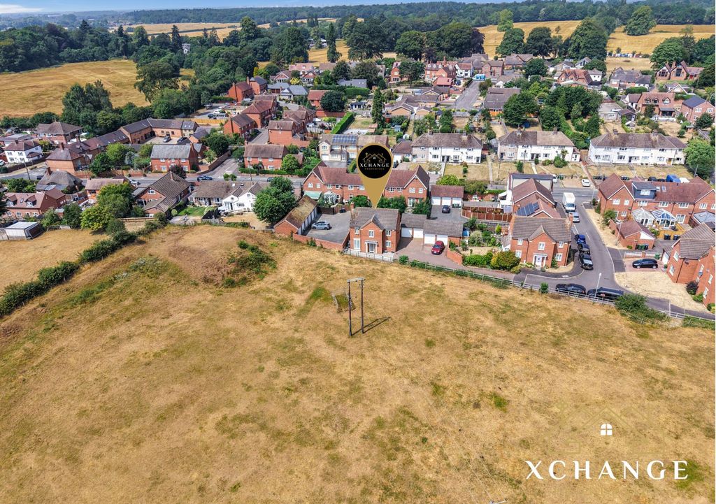 Property photo 1 of 33