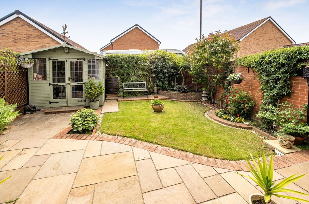Property photo 2 of 18