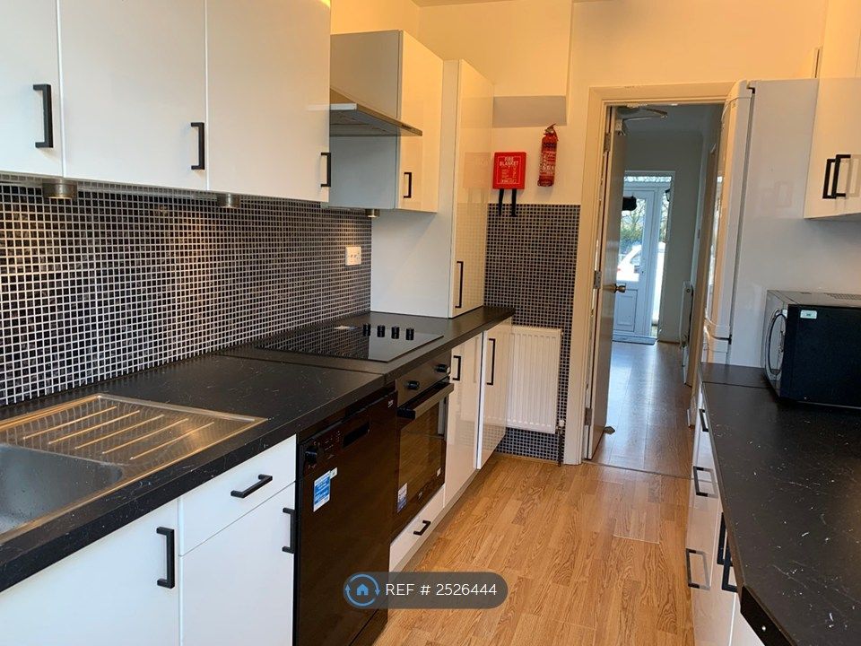 Property photo 1 of 24