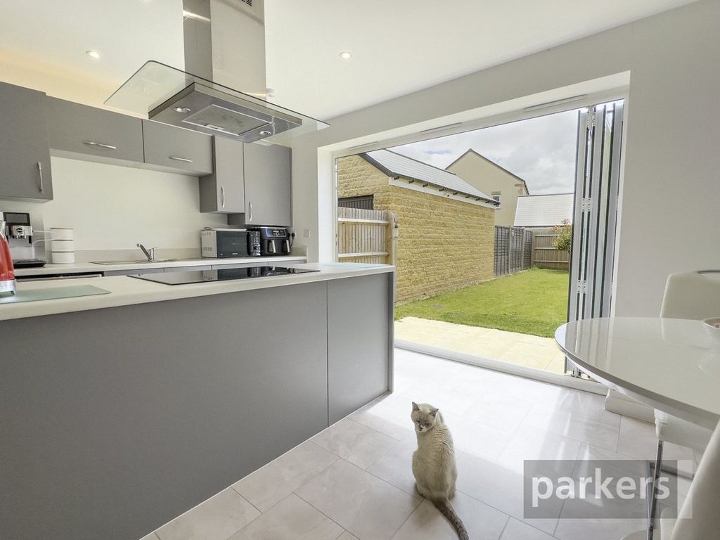 Property photo 2 of 36 Picture No. 38