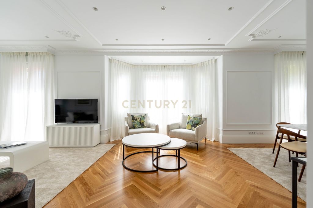 Property photo 1 of 35