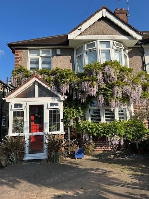 Property photo 2 of 20 60 Bassett Gardens Exterior.Jpg