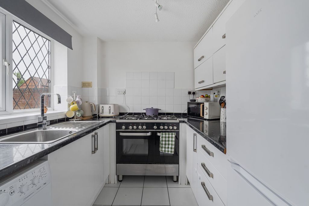 Property photo 2 of 15