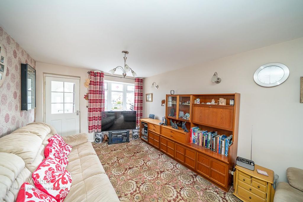 Property photo 3 of 26 Â© Webbs Estate Agents Â© (78 Of 145).Jpg