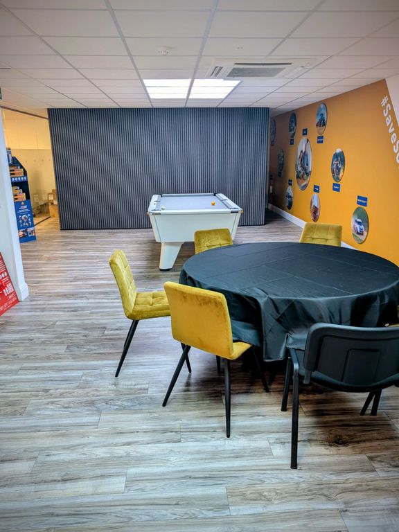 Property photo 2 of 6