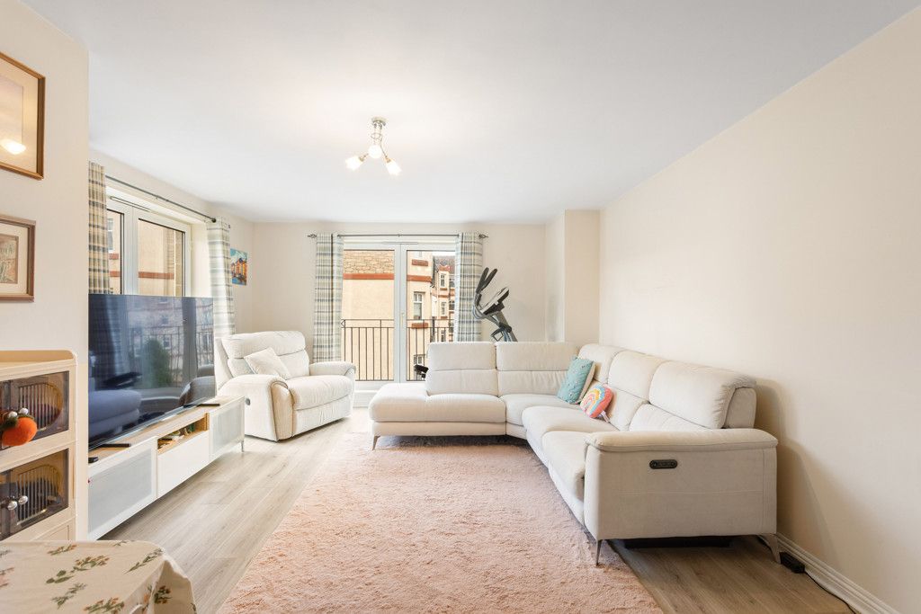 Property photo 3 of 22