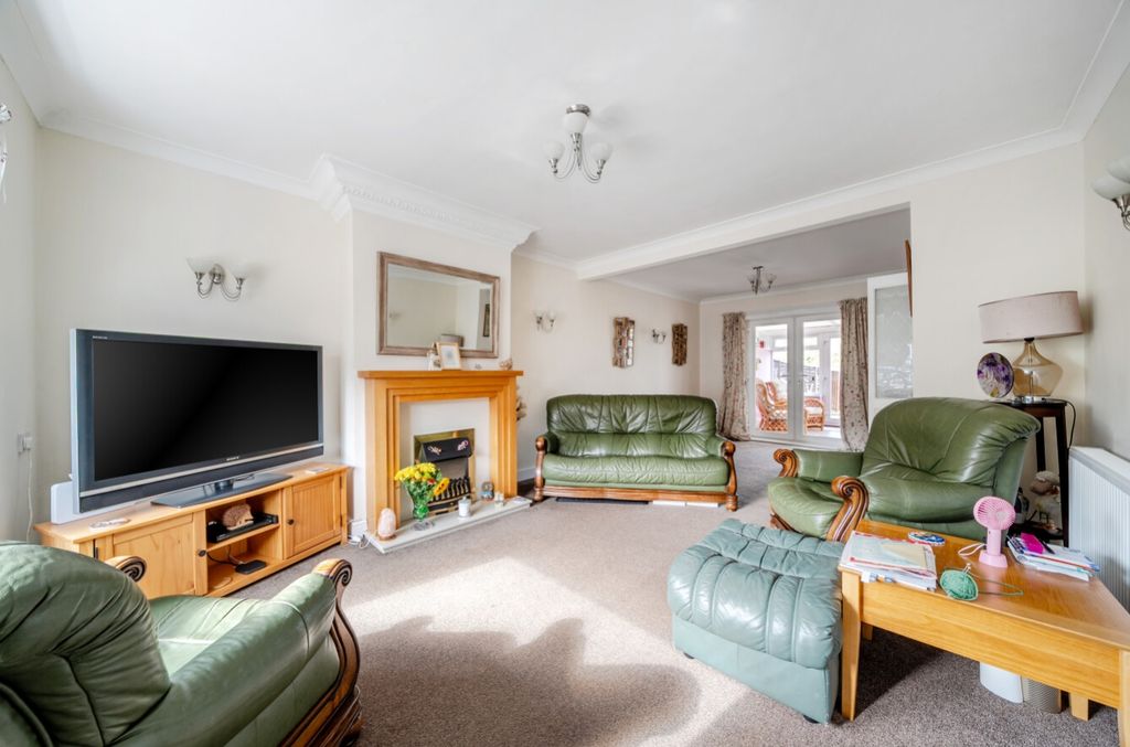 Property photo 3 of 10 3-6A70c1d8Cb9F1-1501272-19Fc8748577B2-5-5