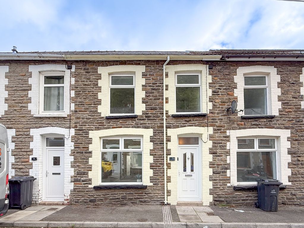 Property photo 1 of 30