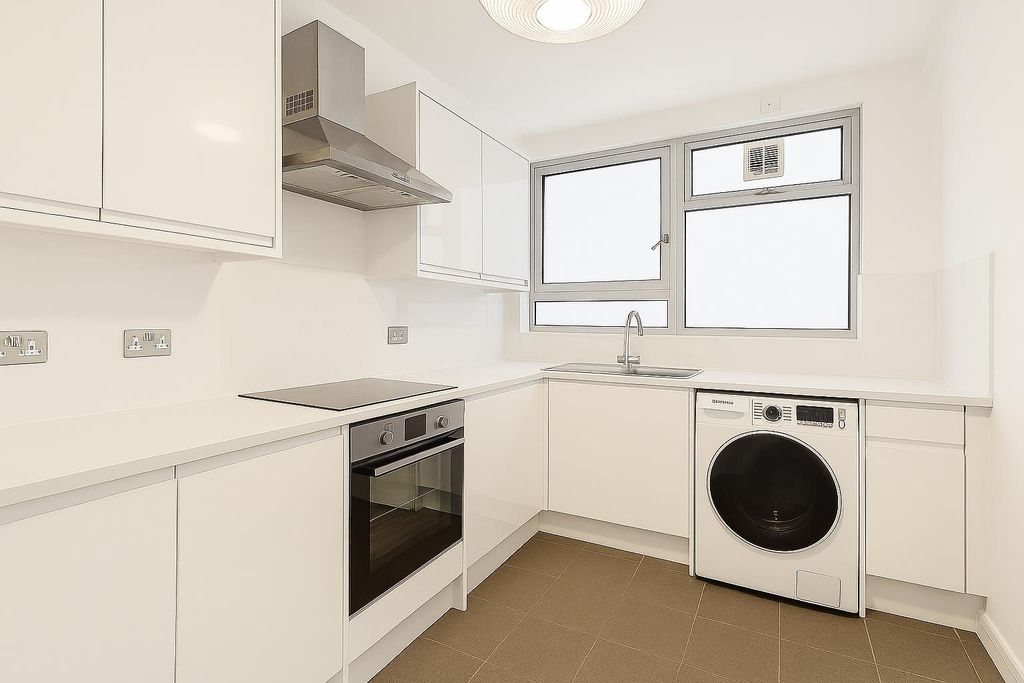 Property photo 3 of 6 Image