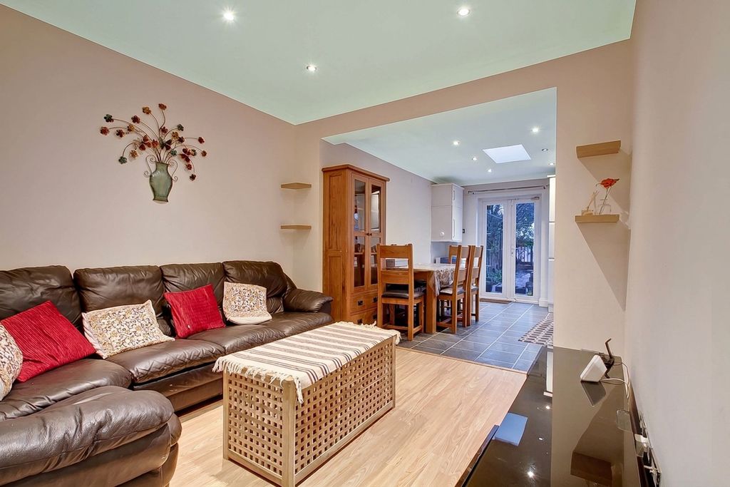 Property photo 2 of 15