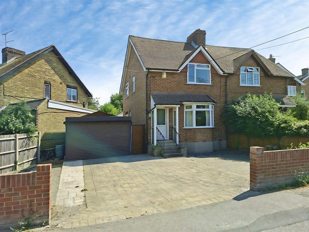 Property photo 1 of 18 Beau Manor